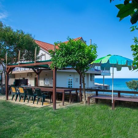 Paradiso Del Mare On The Beach By "Elite" Plános 外观 照片