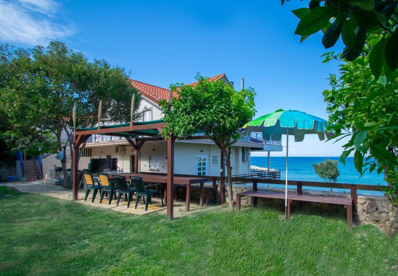Paradiso Del Mare On The Beach By "Elite" Plános 外观 照片