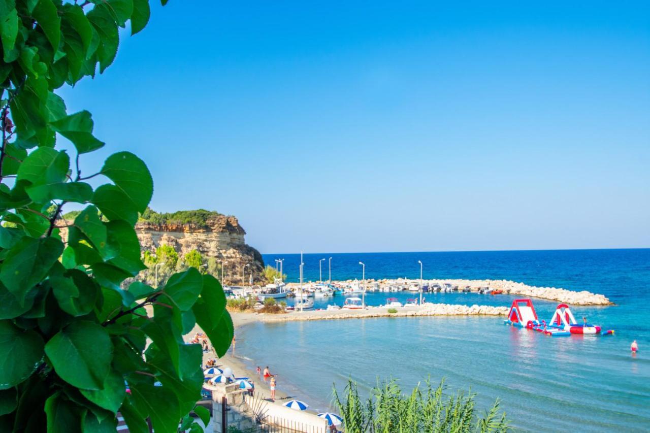 Paradiso Del Mare On The Beach By "Elite" Plános 外观 照片
