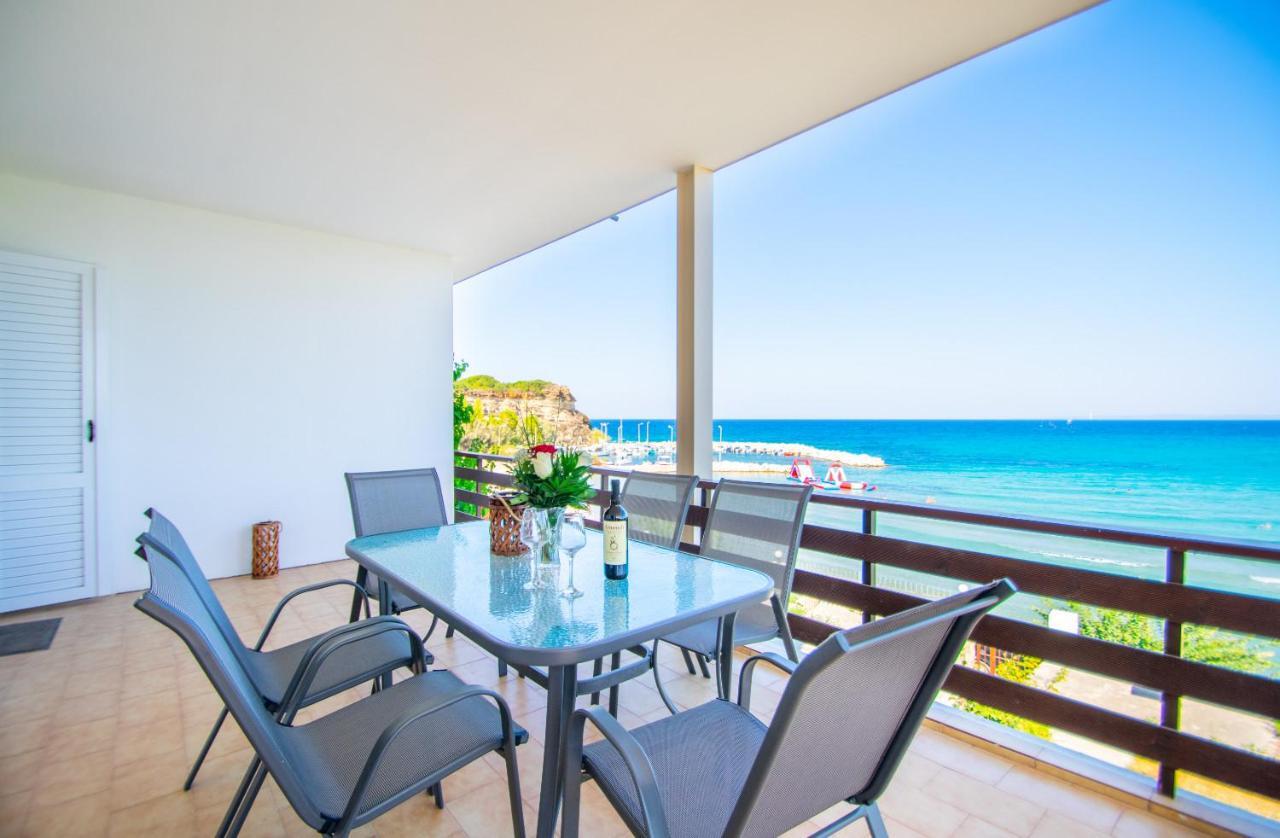 Paradiso Del Mare On The Beach By "Elite" Plános 外观 照片