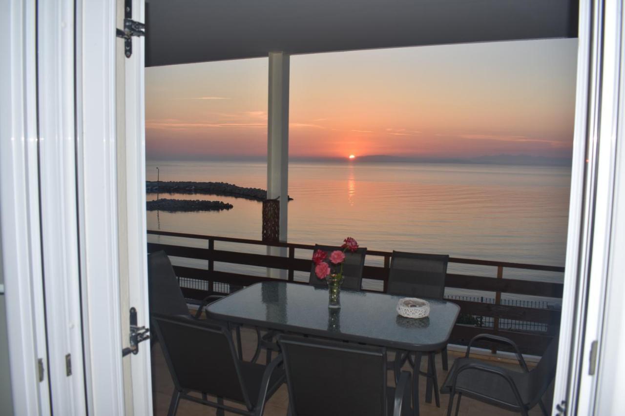 Paradiso Del Mare On The Beach By "Elite" Plános 外观 照片